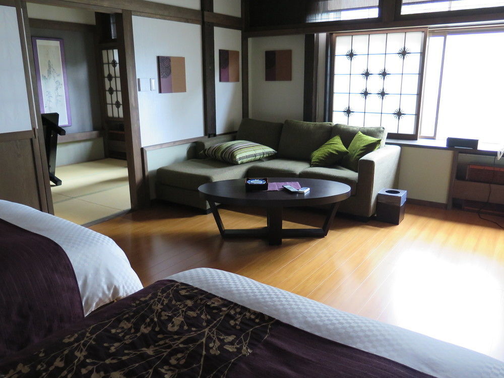 Naraya Hotel Kusatsu  Exterior foto